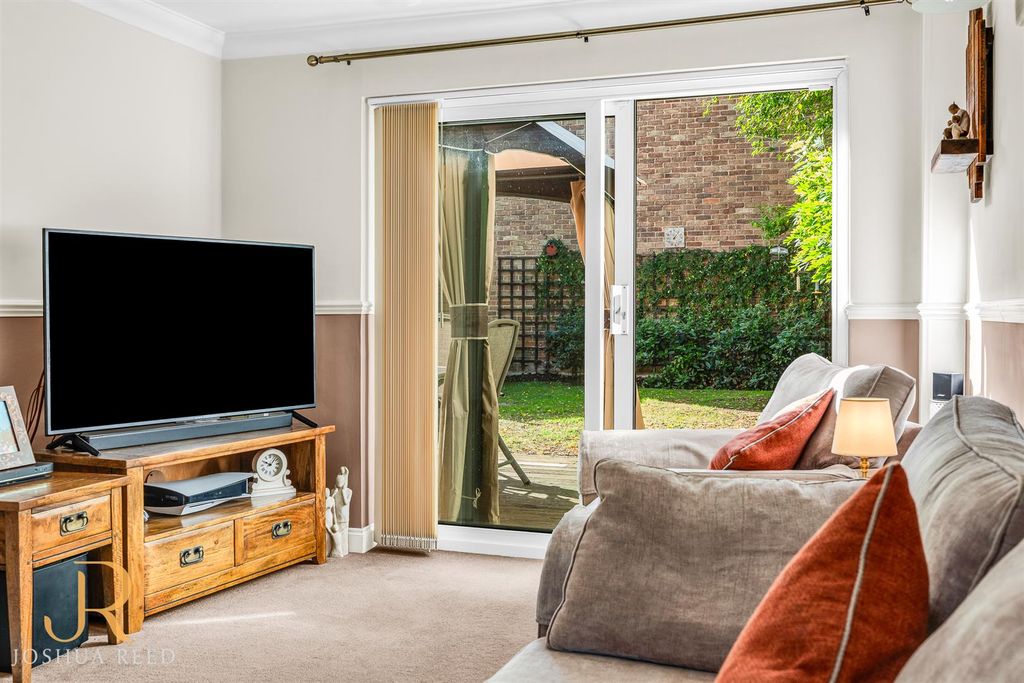 Property photo 3 of 22 Internal-4.Jpg