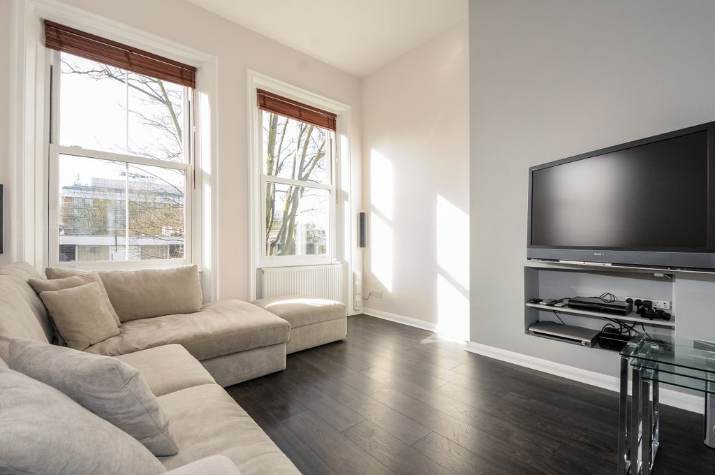 Property photo 1 of 5 Reception