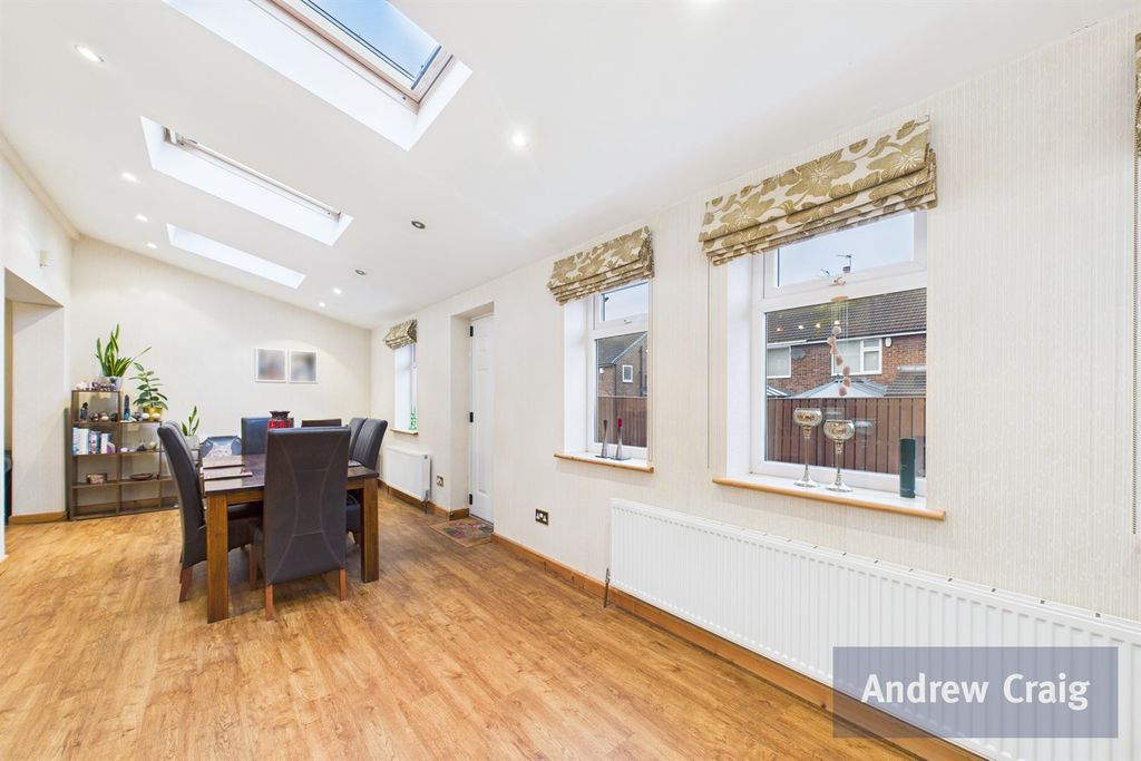 Property photo 3 of 23 Diner/Family Room