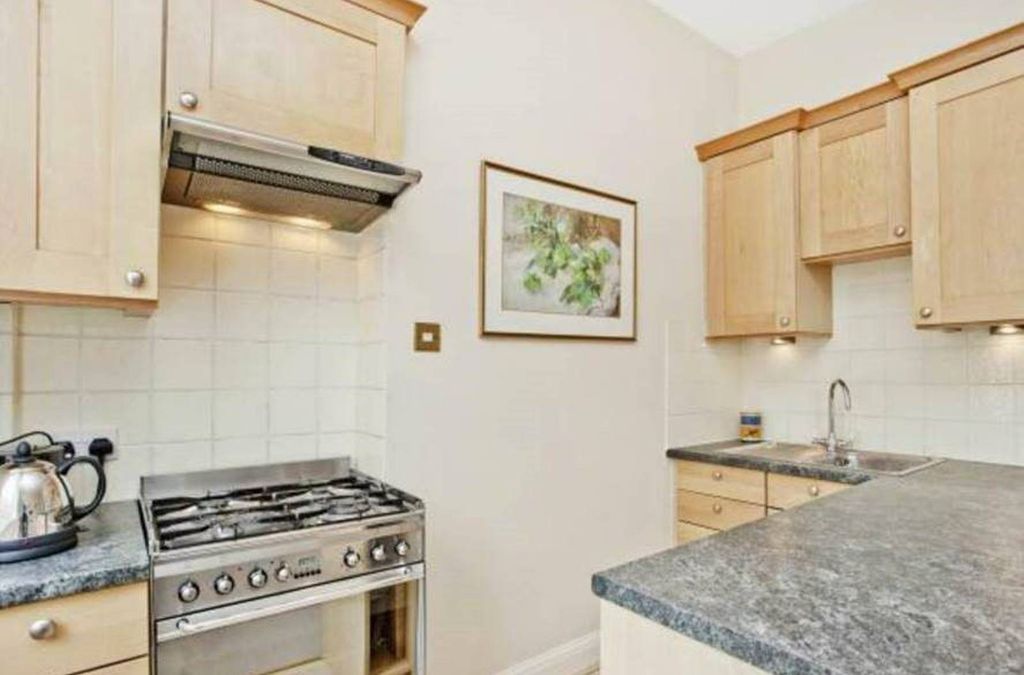 Property photo 3 of 9