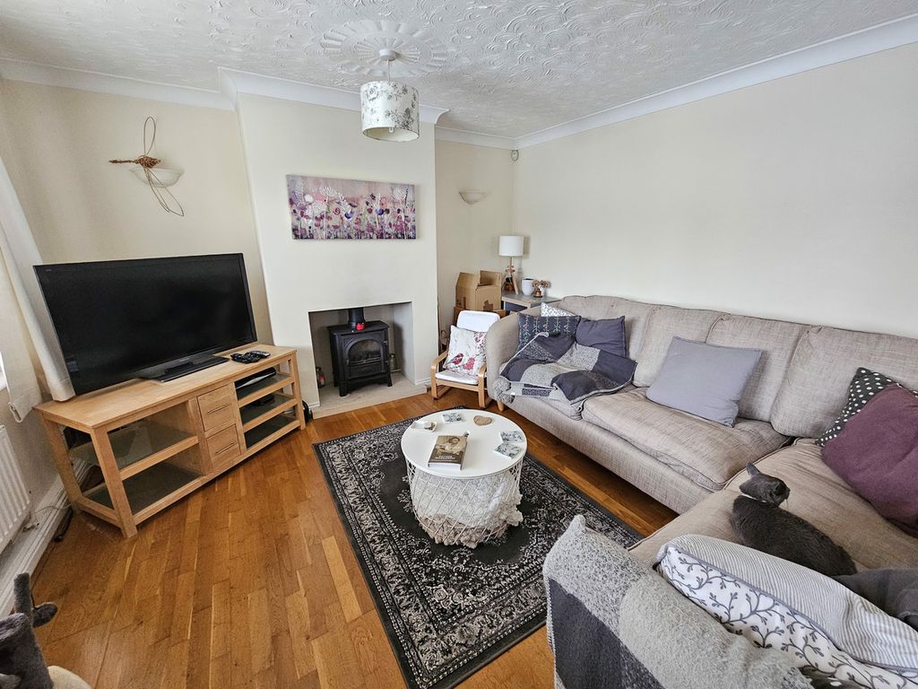 Property photo 2 of 7