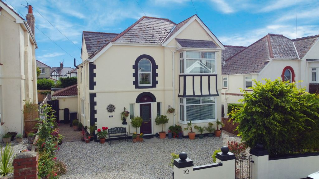 Property photo 1 of 38