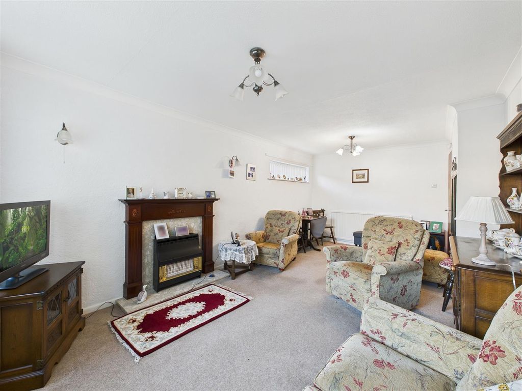 Property photo 2 of 14 Cam05476G0-Pr0095-Still014.Jpg