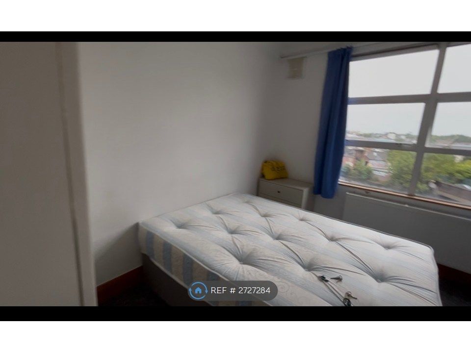 Property photo 1 of 3