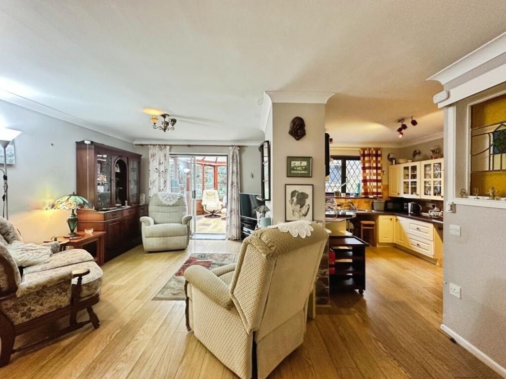 Property photo 2 of 24 4859721