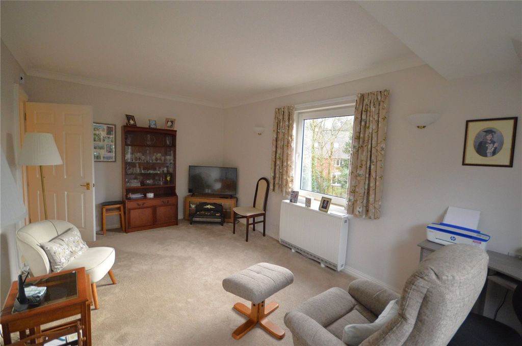 Property photo 2 of 7 Picture No. 13