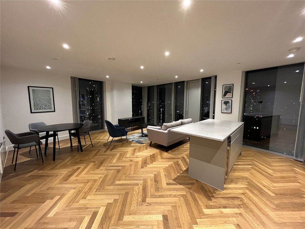 Property photo 1 of 33 Living Room