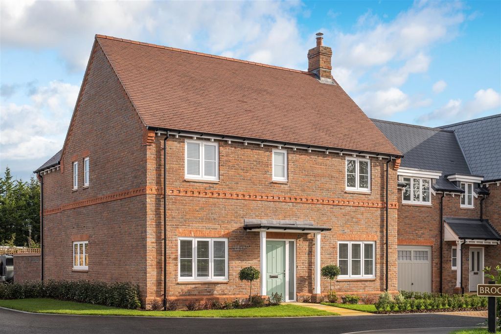 Property photo 1 of 17