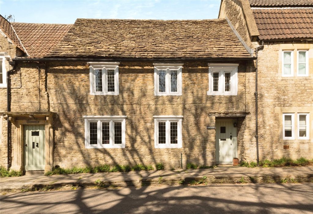 Property photo 2 of 31 External