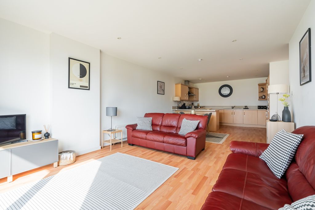 Property photo 3 of 27 Property Image 3