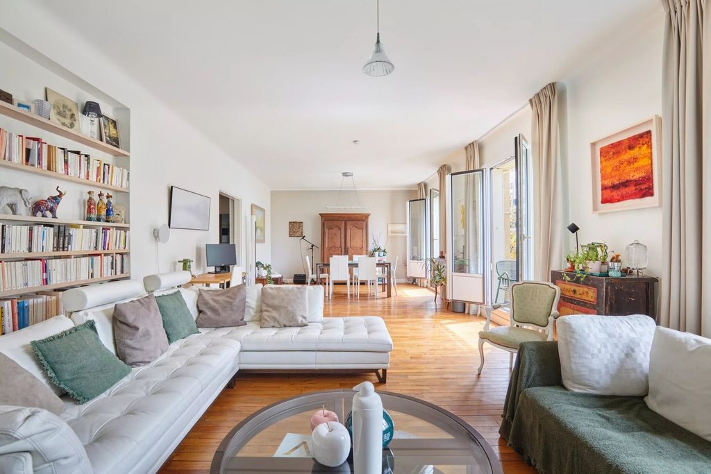 Property photo 1 of 19 Paris XVI - Familial Flat With Terrace - Studio And Car Park