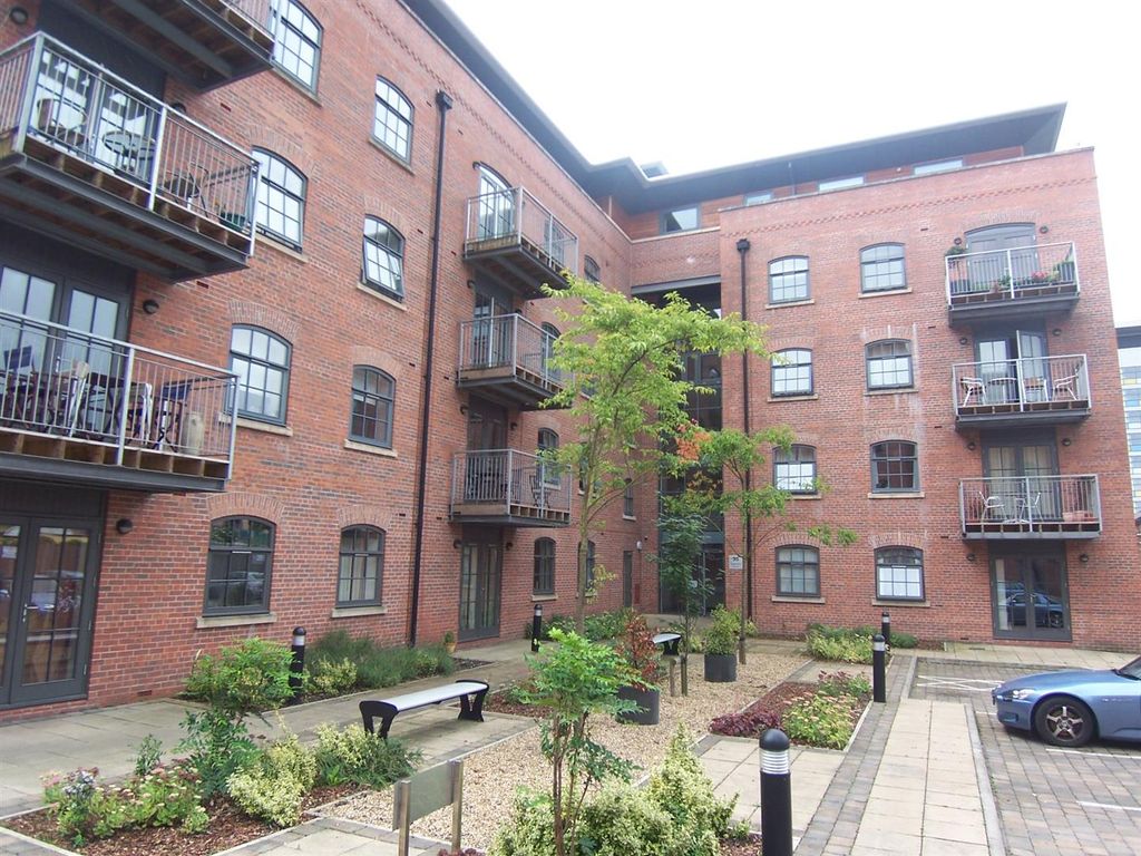 Property photo 1 of 8 External