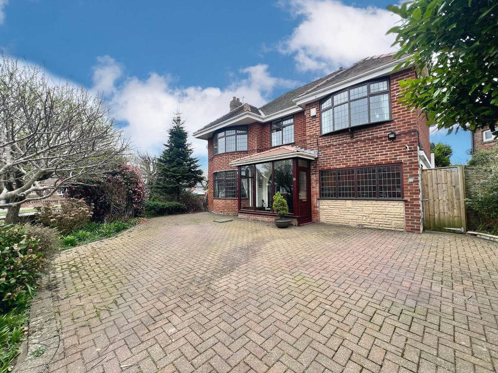 Property photo 2 of 30