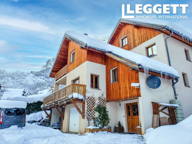 Property photo 1 of 10