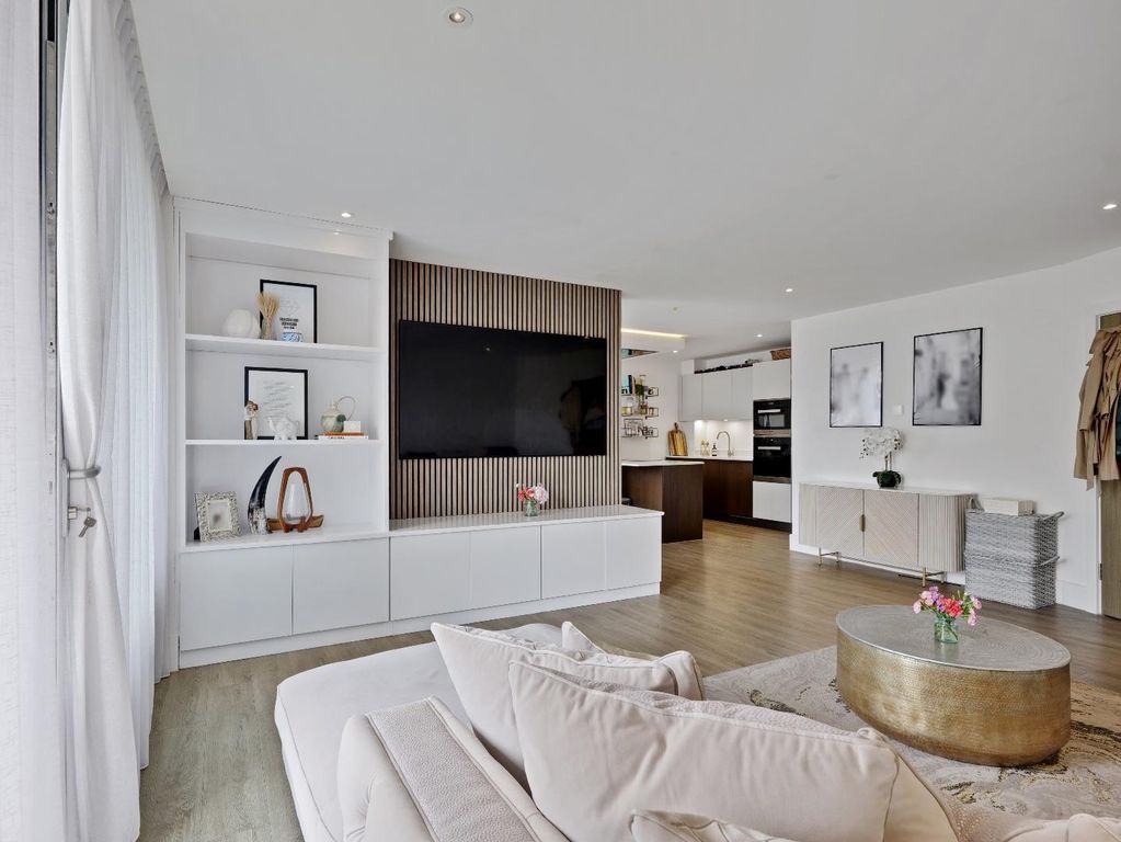 Property photo 1 of 15 P1437980.Jpg