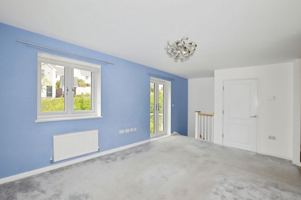 Property photo 2 of 10 Pbox-Img.Jpg