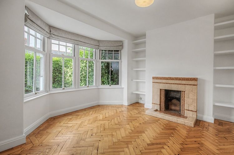 Property photo 3 of 9 330234