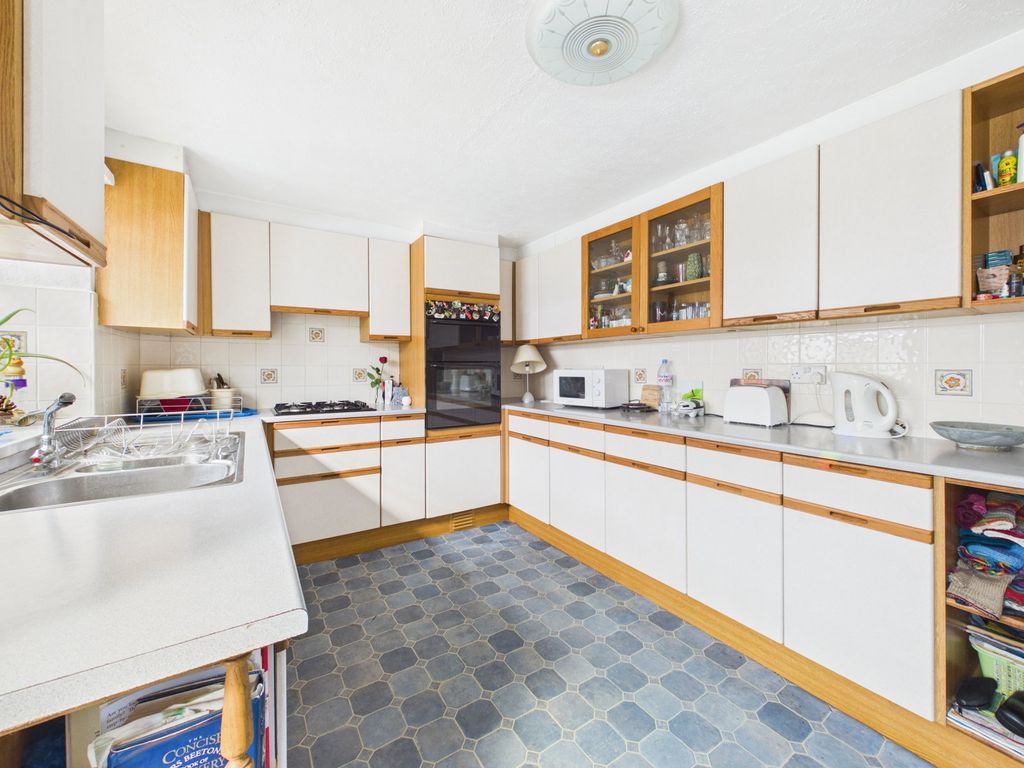 Property photo 3 of 22