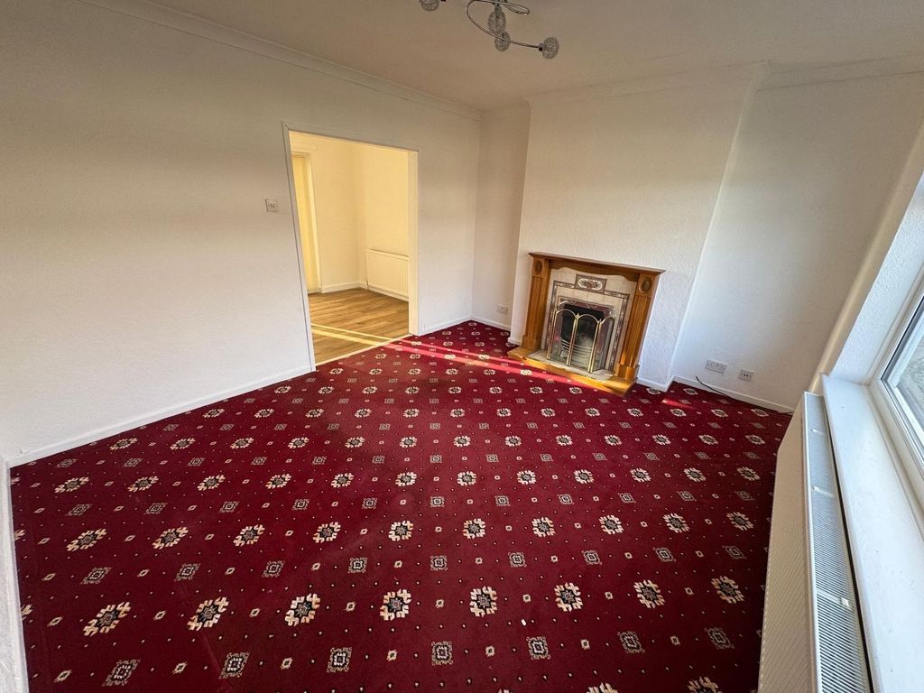 Property photo 2 of 21 4