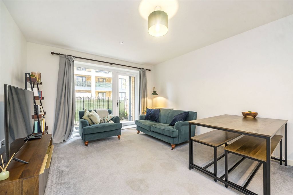 Property photo 3 of 6 Picture No. 09