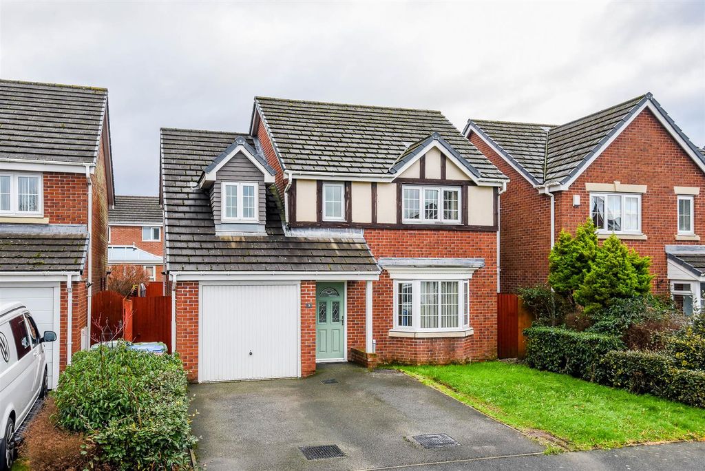 Property photo 1 of 25 Front External