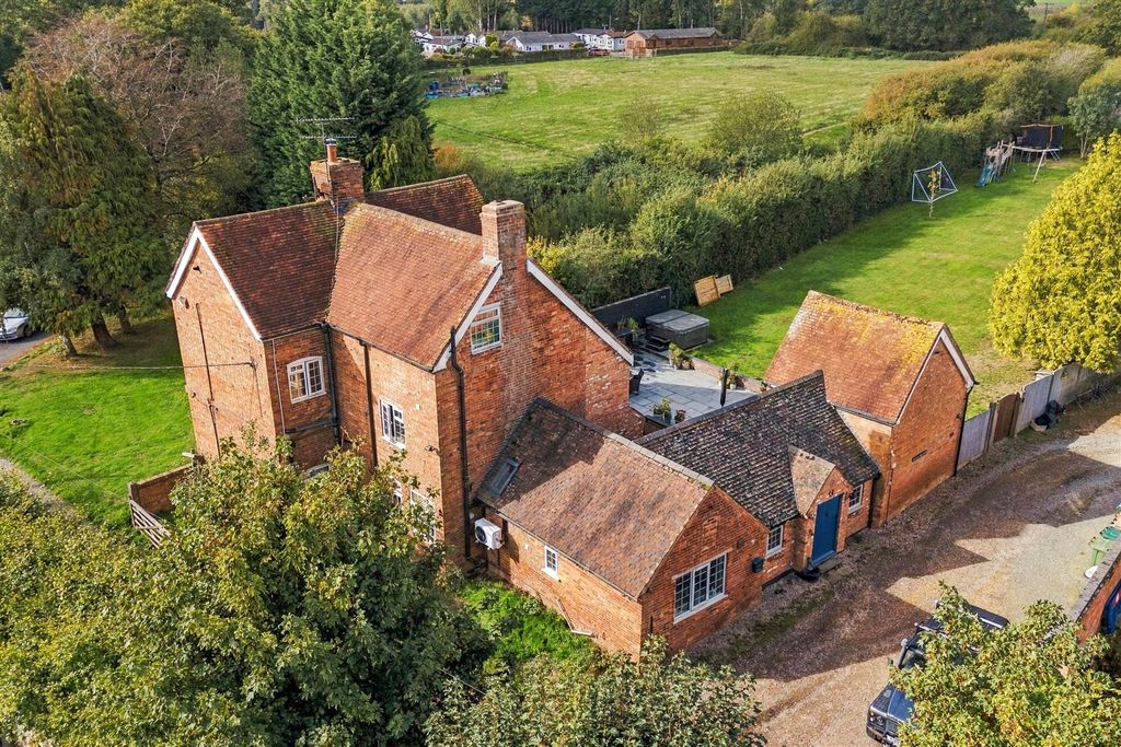 Property photo 1 of 47 Aerial