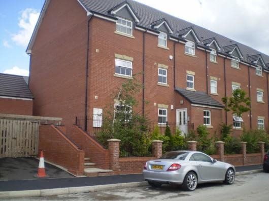 Property photo 1 of 2