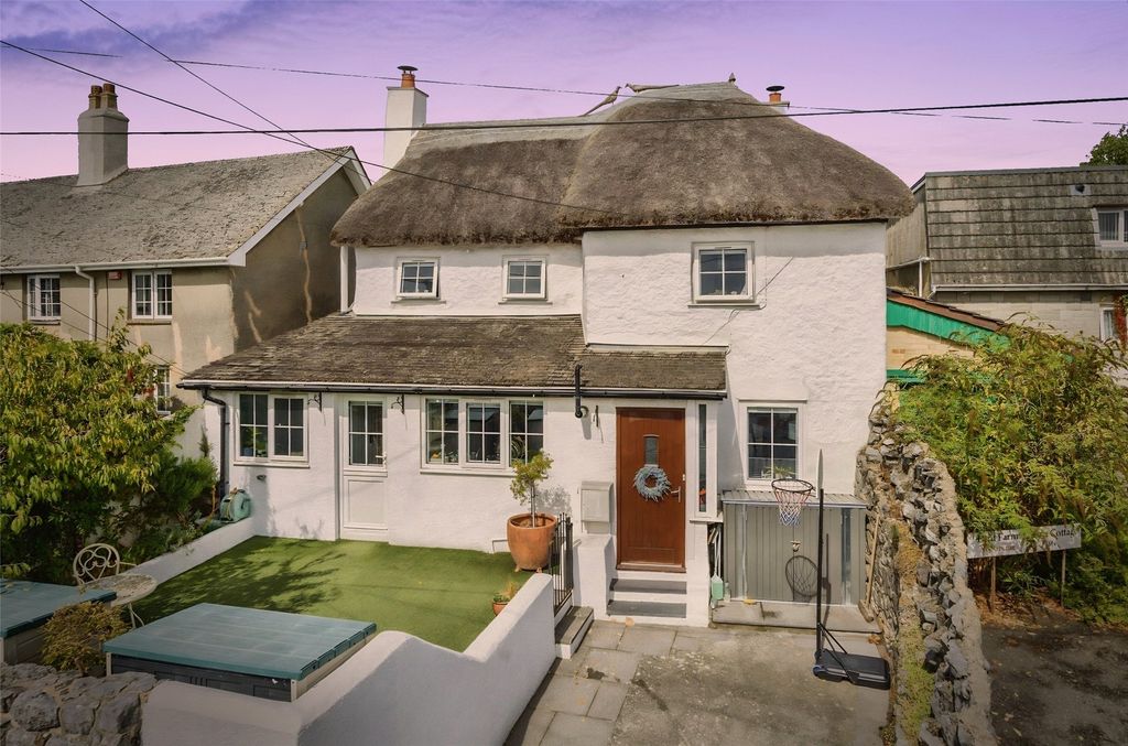 Property photo 1 of 12 Front Elevation