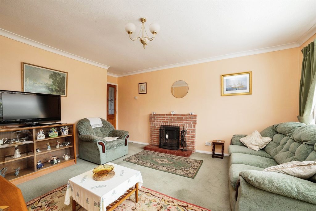 Property photo 2 of 15