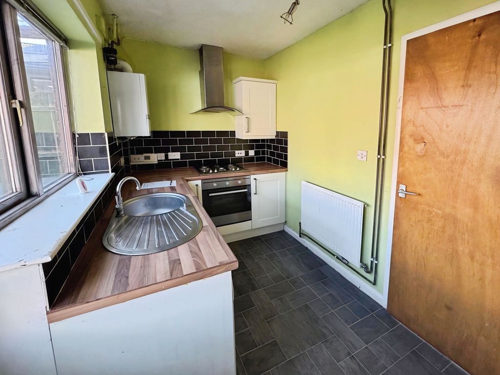 Property photo 3 of 10 0862F060-7A8Ae6Bf-dc4E-4443-8d4A-B69De7Bde40E