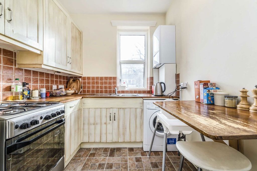 Property photo 3 of 5