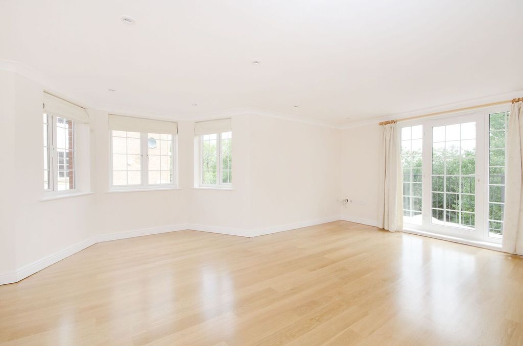 Property photo 1 of 29