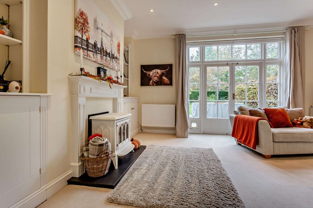 Property photo 2 of 18 Picture No. 44