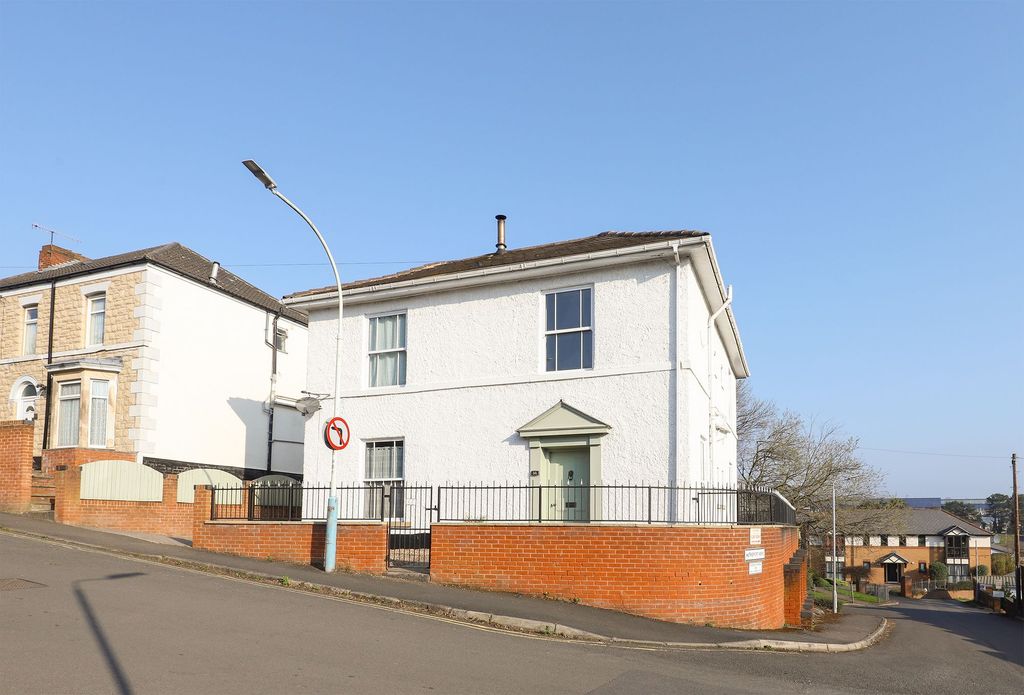 Property photo 1 of 24
