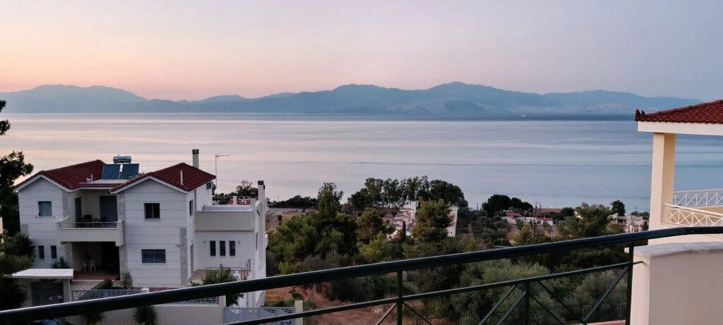 Property photo 1 of 23 For Sale Maisonette 169 m² In Peloponnese