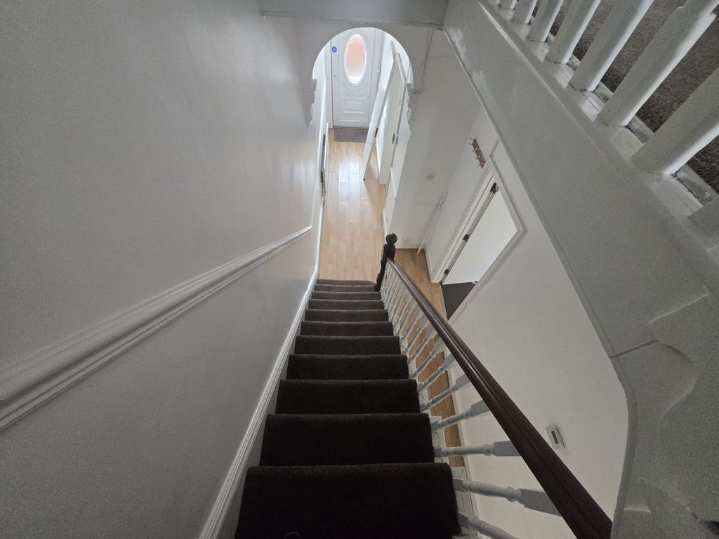 Property photo 2 of 15 Picture No. 02