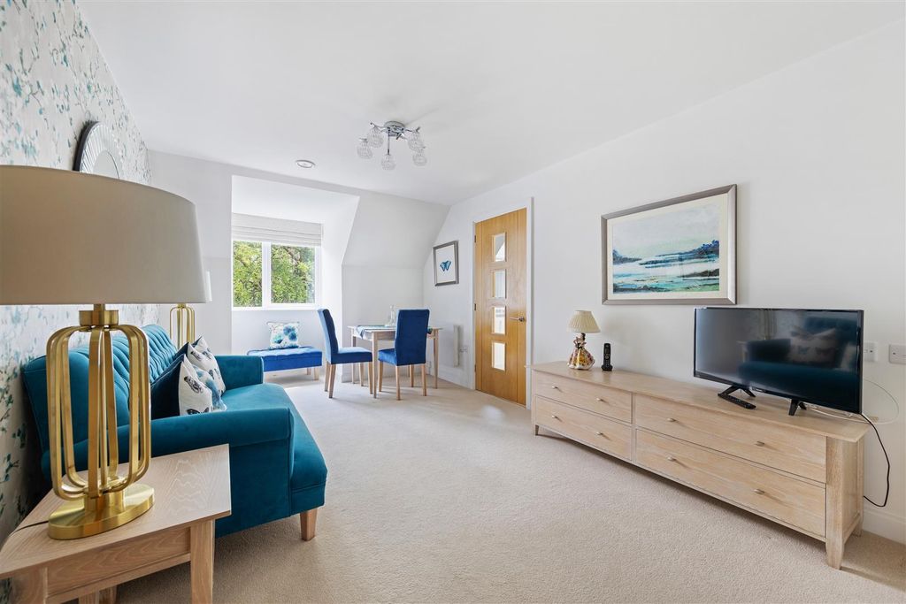Property photo 1 of 16 09-94Bapfmcs - 49 Birch Place-25 (1).Jpg