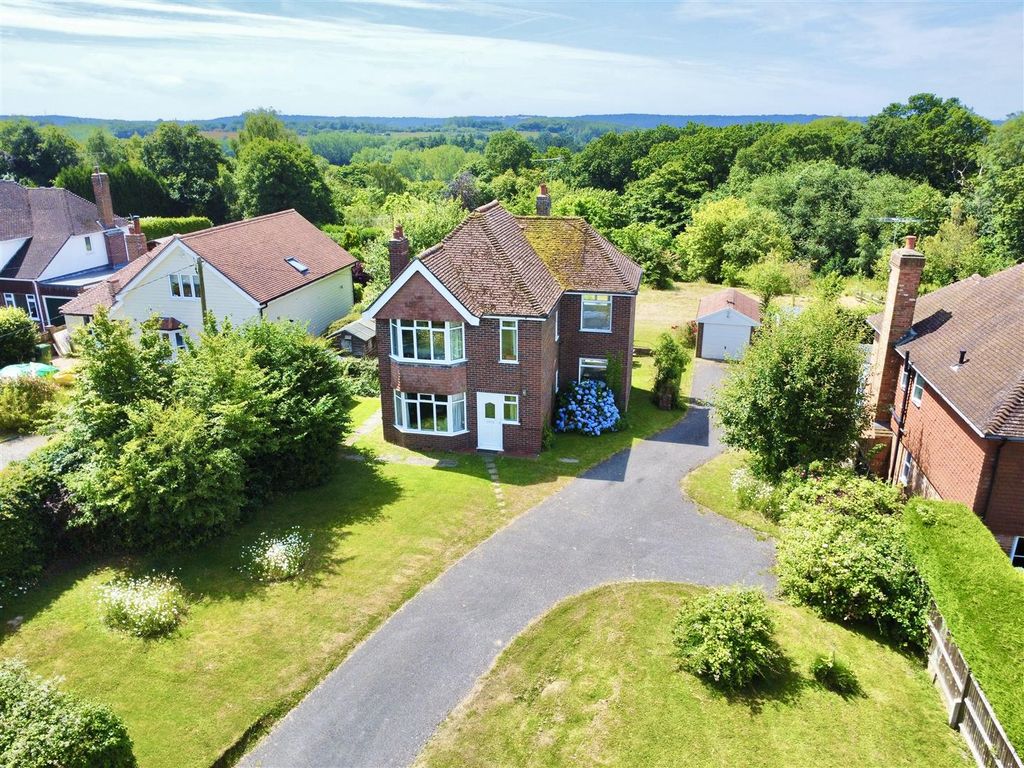 Property photo 1 of 34