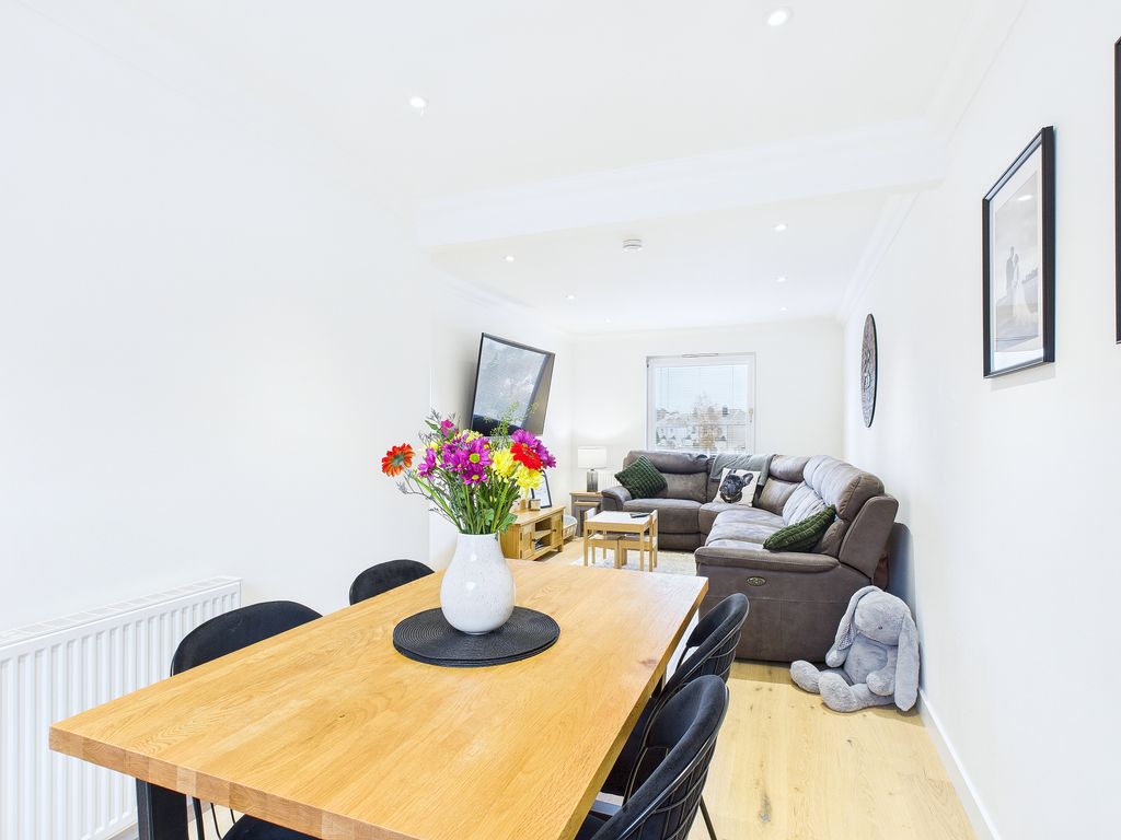 Property photo 3 of 29