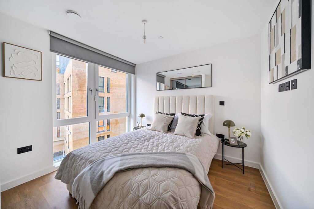 Property photo 2 of 8 Bedroom 2