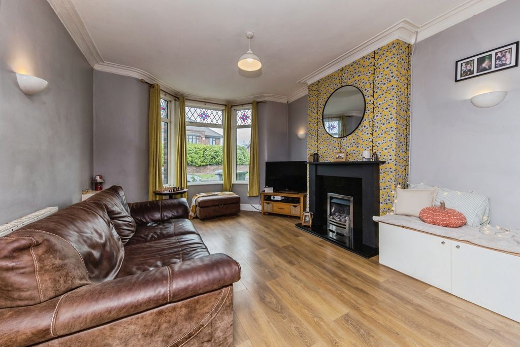 Property photo 2 of 21 Pbox-Img.Jpg