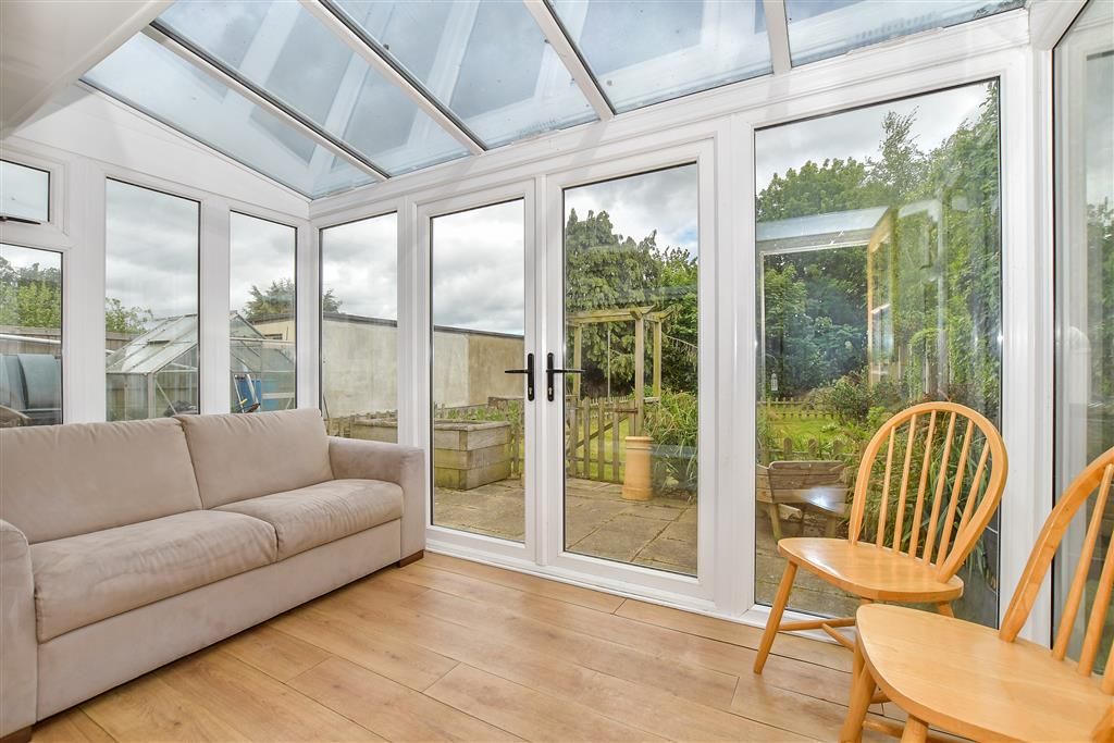 Property photo 1 of 10 Conservatory