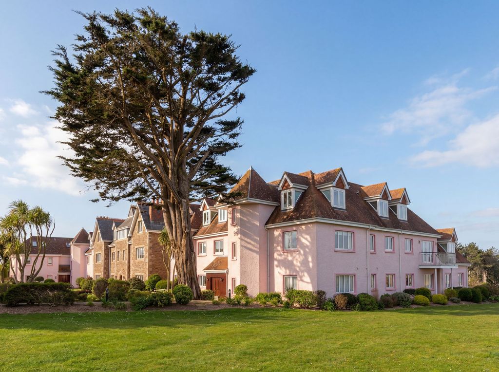 Additional image 35 of 3 bed flat for saleApartment 4 La Rocquaise, St Brelade JE3