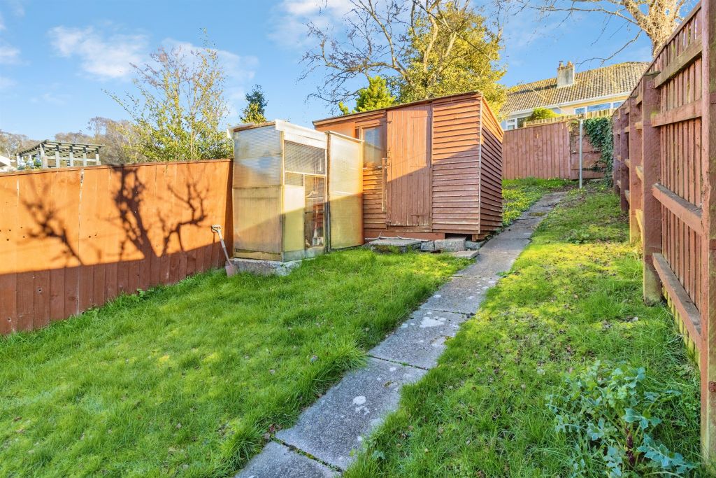 Property photo 2 of 28