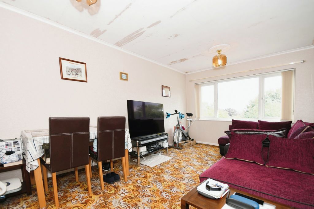 Property photo 2 of 17 Photography