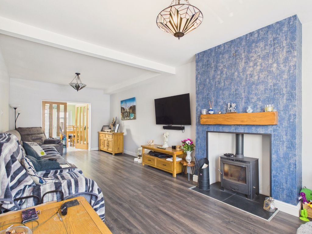 Property photo 2 of 13 5291922