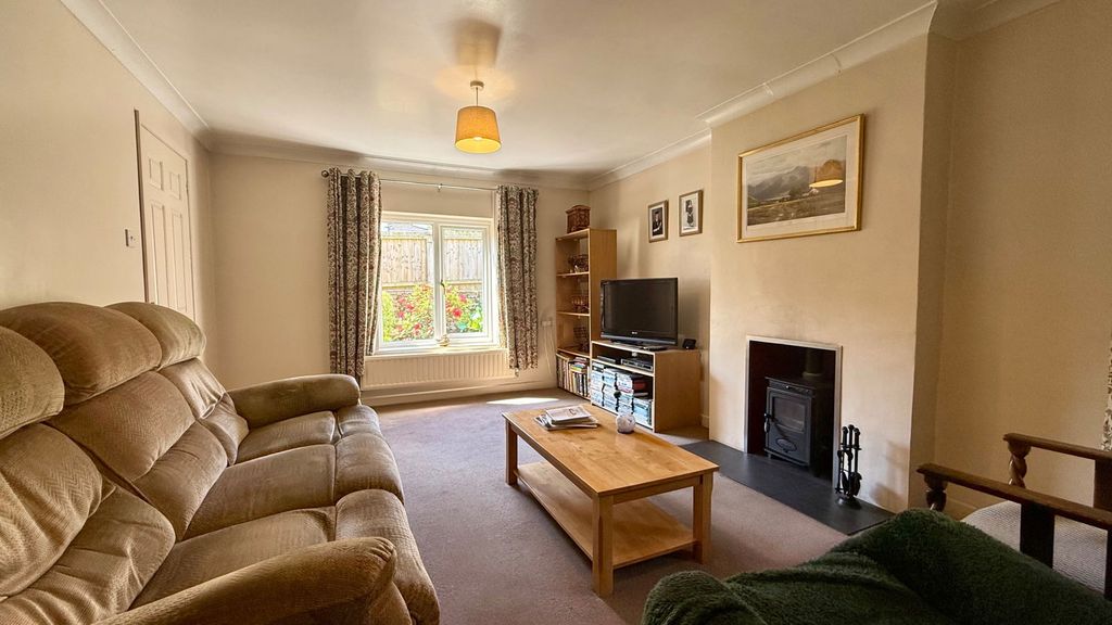 Property photo 2 of 15