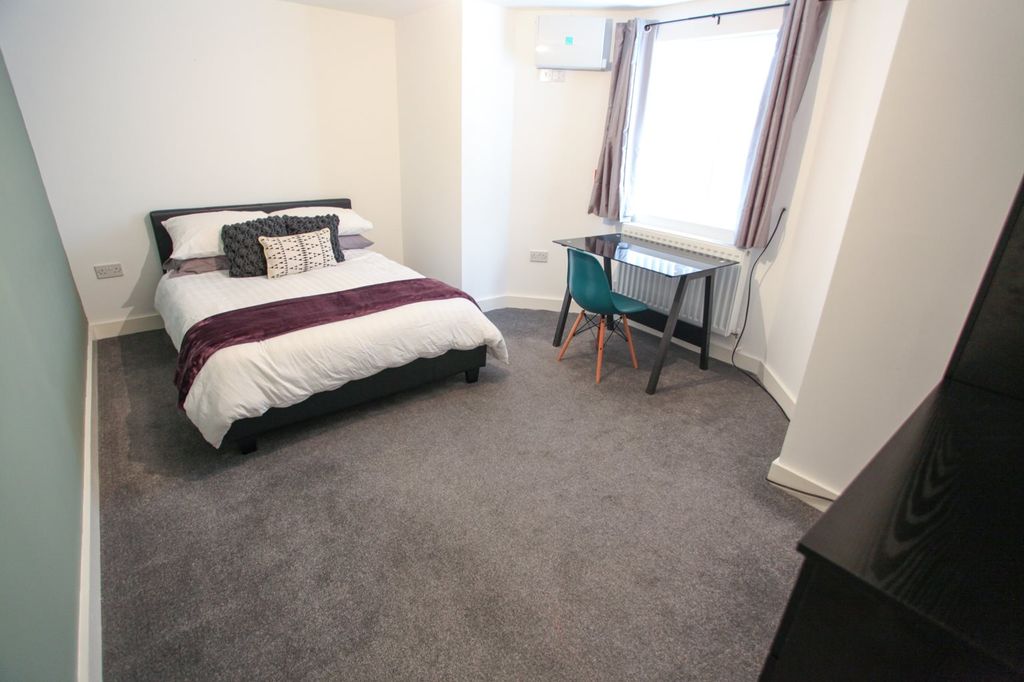 Property photo 2 of 15 1-2
