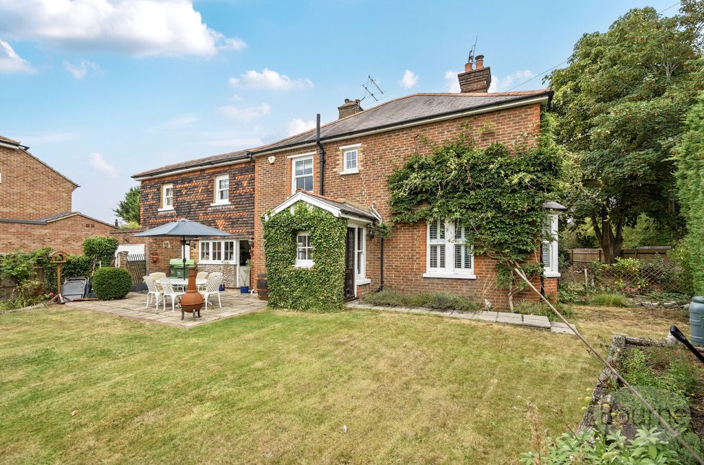 Property photo 1 of 20 F0Baeb88-5762-406...