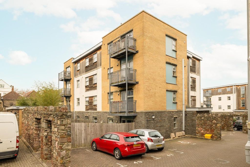 Property photo 2 of 32 Char0454.Jpg